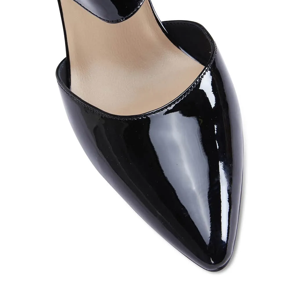 Capture Heel in Black Patent